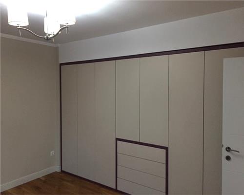 Apartament 3 camere 80 mp cu loc parcare in zona Padurea Dumbrava