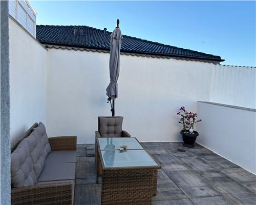 Penthouse modern 2 camere 2 terase si parcare zona Deventer