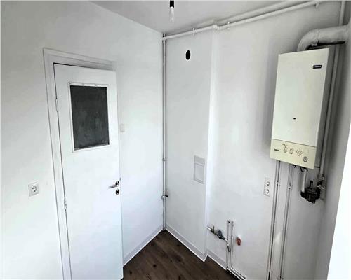 Apartament cu 2 camere renovat zona Terezian