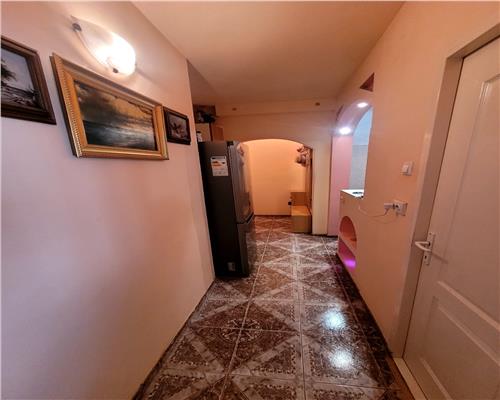 Apartament 2 camere zona Mihai Viteazul