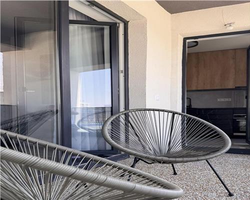 Apartament decomandat cu balcon parcare zona Avangarden