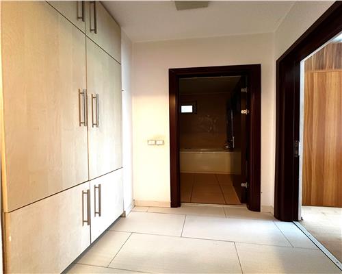 Apartament decomandat modern cu 2 camere in Vasile Aron