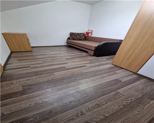 Apartament pe 2 niveluri 60 mp Broscarie