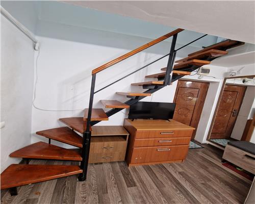 Apartament pe 2 niveluri 60 mp Broscarie