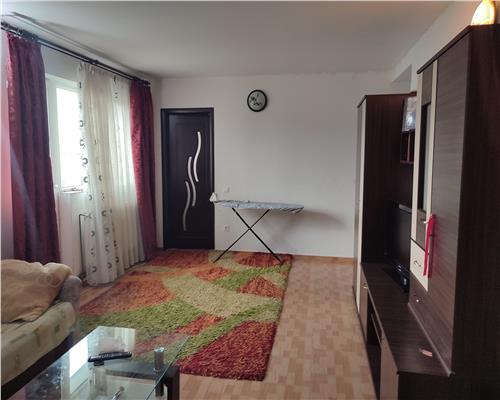 Apartament cu 4 camere 2 balcoane si baie cu fereastra pe Mihai Viteazu