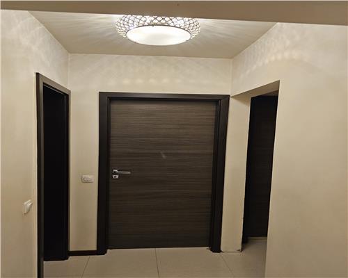Apartament de lux 74 mp etaj 1 cu balcon si parcare Turnisor