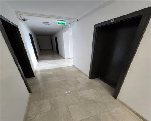 Spatiu comercial 52 mp cu 2 locuri de parcare in zona Turnisor