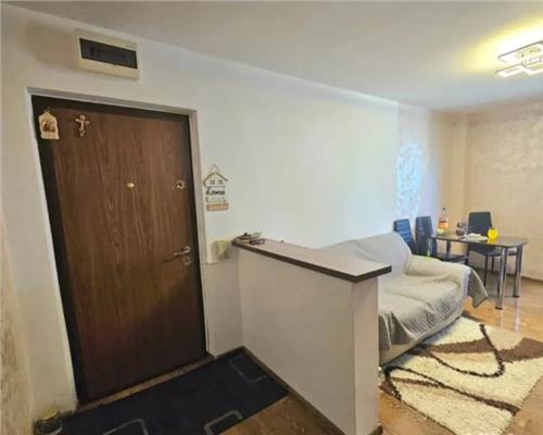 Apartament modern cu 4 camere loggie balcon si pivnita in zona Ciresica