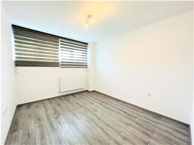 Apartament nou 3 camere terasa si parcare zona Piata Cluj