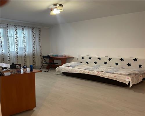 Garsoniera 32 mp  cu balcon Milea et 3