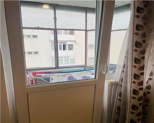 Garsoniera 32 mp  cu balcon Milea et 3