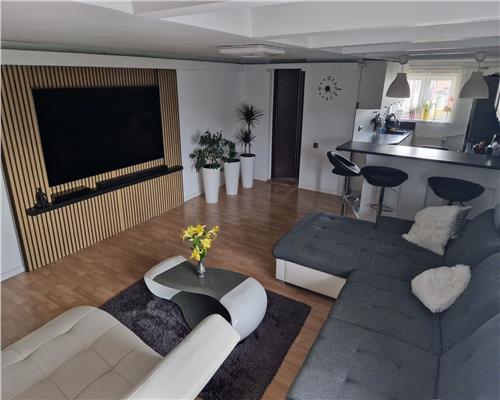 Apartament modern pe 2 niveluri 4 camere 2 bai si 82.4 mpu in Sibiu