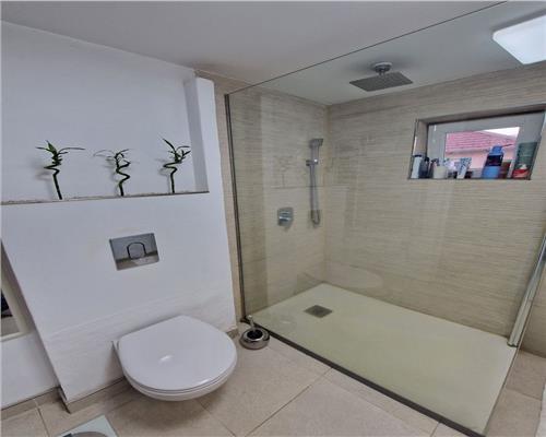 Apartament modern pe 2 niveluri 4 camere 2 bai si 82.4 mpu in Sibiu