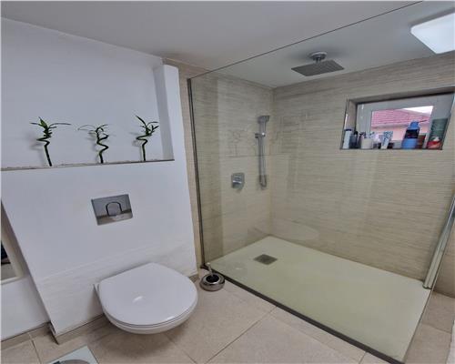 Apartament modern pe 2 niveluri 4 camere 2 bai si 82.4 mpu in Sibiu