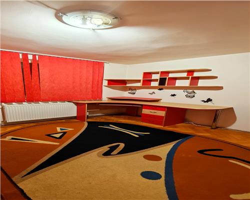 Apartament 2 camere 50mp cu balcon zona Mihai Viteazul