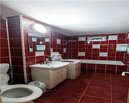 Apartament 2 camere 50mp cu balcon zona Mihai Viteazul