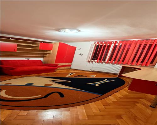 Apartament 2 camere 50mp cu balcon zona Mihai Viteazul
