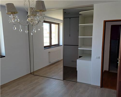 Apartament 3 Camere Decomandat zona Pictor Brana