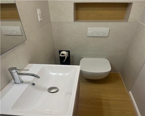 Apartament cu 2 camere 2 bai zona Calea Dumbravii