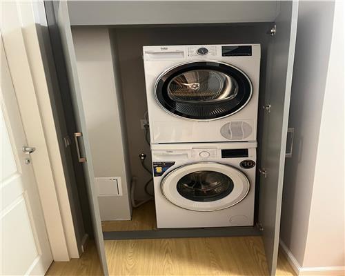 Apartament cu 2 camere 2 bai zona Calea Dumbravii