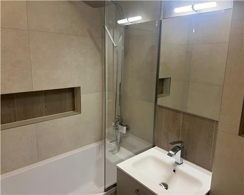 Apartament cu 2 camere 2 bai zona Calea Dumbravii