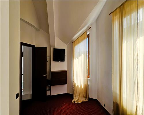 Casa Individuala Eleganta cu 5 Camere Terasa si Gradina in Selimbar