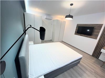 Pethouse de lux 4 camere 2 bai 2 terase si parcare in zona Centrala