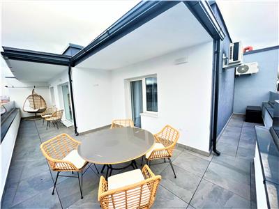 Pethouse de lux 4 camere 2 bai 2 terase si parcare in zona Centrala