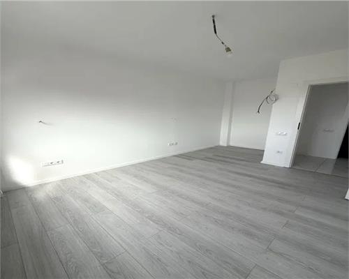 Apartament cu 2 camere decomandat balcon zona Doamna Stanca