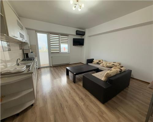 Apartament cu 3 camere si balcon zona Bd Mihai Viteazu