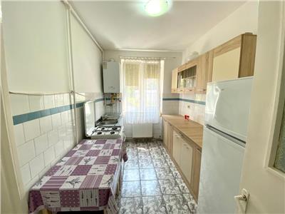 Apartament parter inalt cu 2 camere in zona Milea