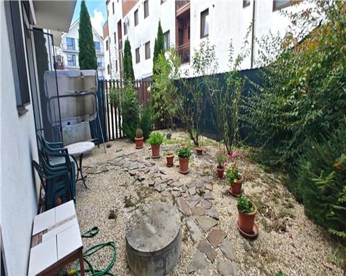 Apartament 3 camere cu gradina 63 mp si loc de parcare zona Calea Cisnadiei