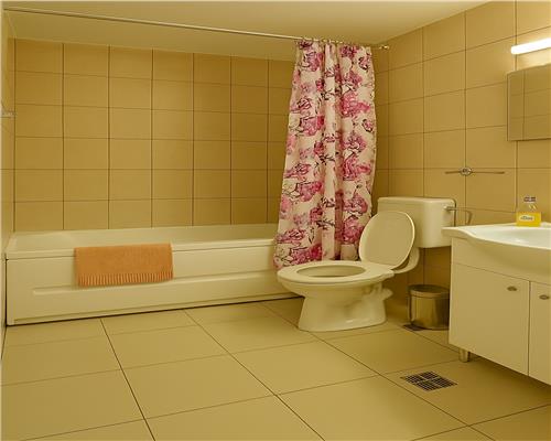 Apartament 3 camere strand 65 mp utili  parter
