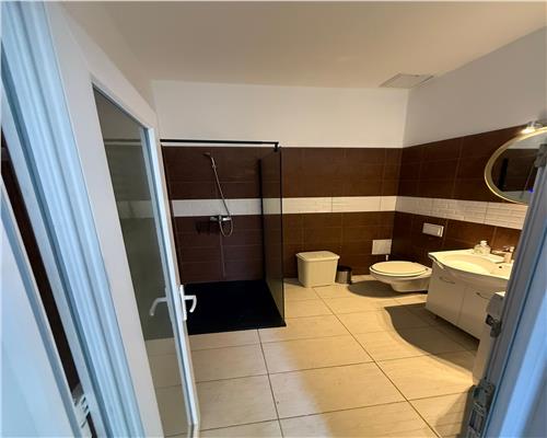 Apartament renovat cu 2 camere in zona ultracentrala