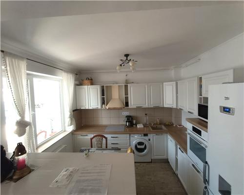 Apartament modern 63 mp utili cu balcon in zona Calea Dumbravii