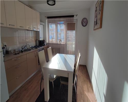 Apartament 2 camere cu balcon Calea Surii Mici
