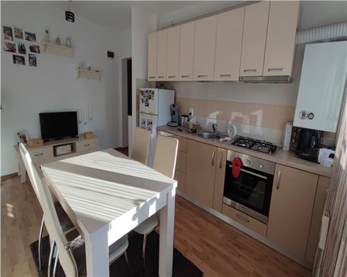 Apartament 2 camere cu balcon Calea Surii Mici
