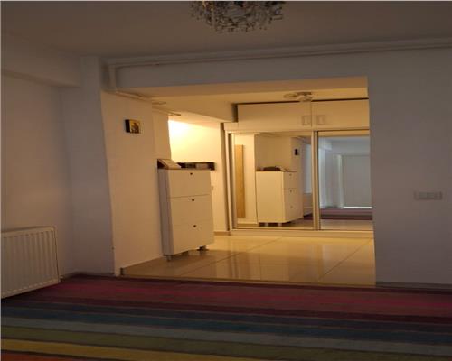 Apartament modern 3 camere 2 balcoane si parcare privata pe Dna Stanca
