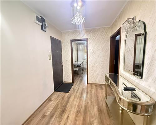 Apartament etajul 1 cu 3 camere balcon la Cec pe Calea Dumbravii
