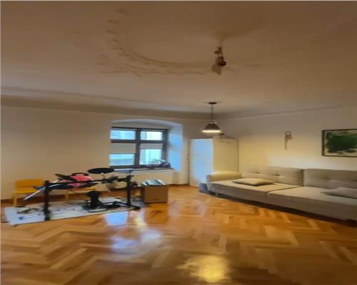 Apartament de lux 3 camere Centru
