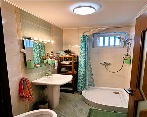 Apartament 2 camere complet renovat si mobilat in Terezian