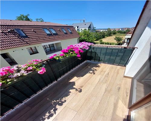 Apartament 2 camere decomandat loc parcare zona Lacul lui Binder