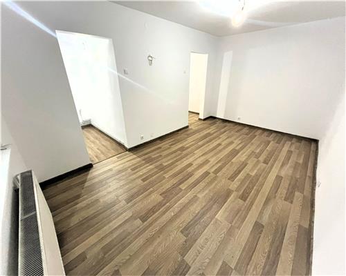 Spatiu comercial cu o camera 30mp in zona Sub Arini