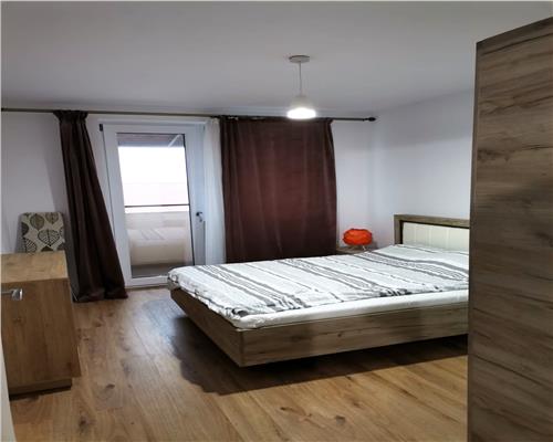 Apartament 3 camere 2 balcoane loc parcare 56mp zona Calea Surii Mici