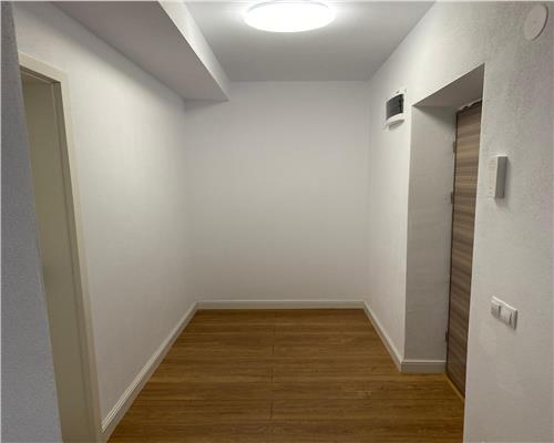 Apartament cu 3 camere 2 balcone si loc de parcare privat in Arhitectilor