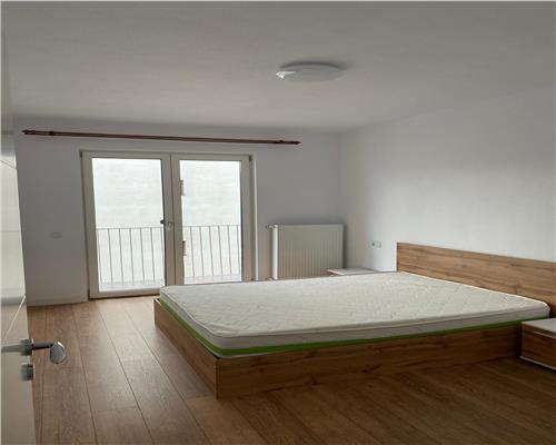 Apartament cu 3 camere 2 balcone si loc de parcare privat in Arhitectilor