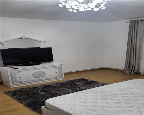 Apartament la Casa 80mp Renovat Recent in zona Compa