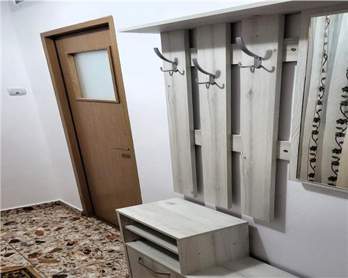 Apartament la Casa 80mp Renovat Recent in zona Compa