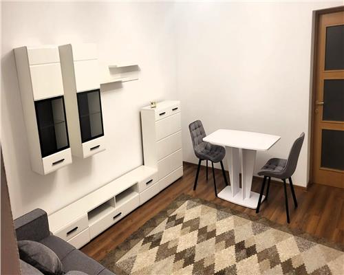 Apartament la Casa 80mp Renovat Recent in zona Compa