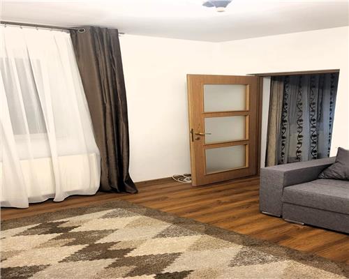Apartament la Casa 80mp Renovat Recent in zona Compa